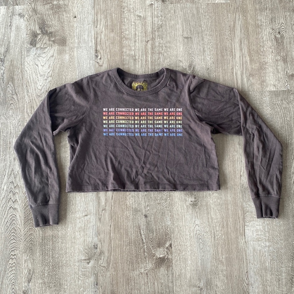 Spiritual Gangster long sleeved crop top.